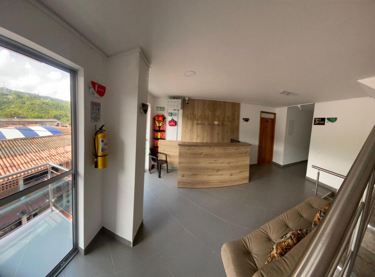 Hotel Gran Plaza San Rafael San Rafael  Εξωτερικό φωτογραφία